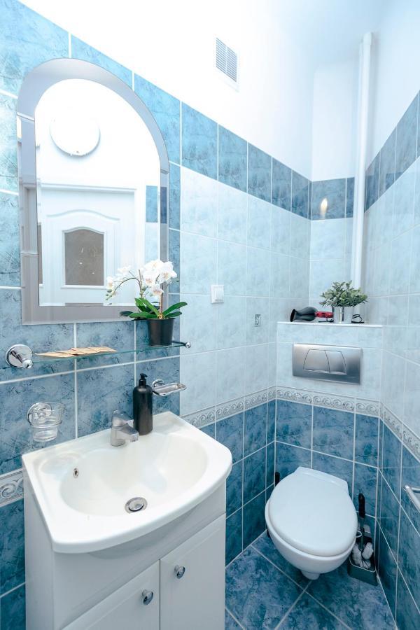 Wilcza 3 Blue - 260 Metrow Od Ambasady Usa - Better Rental Varşova Dış mekan fotoğraf